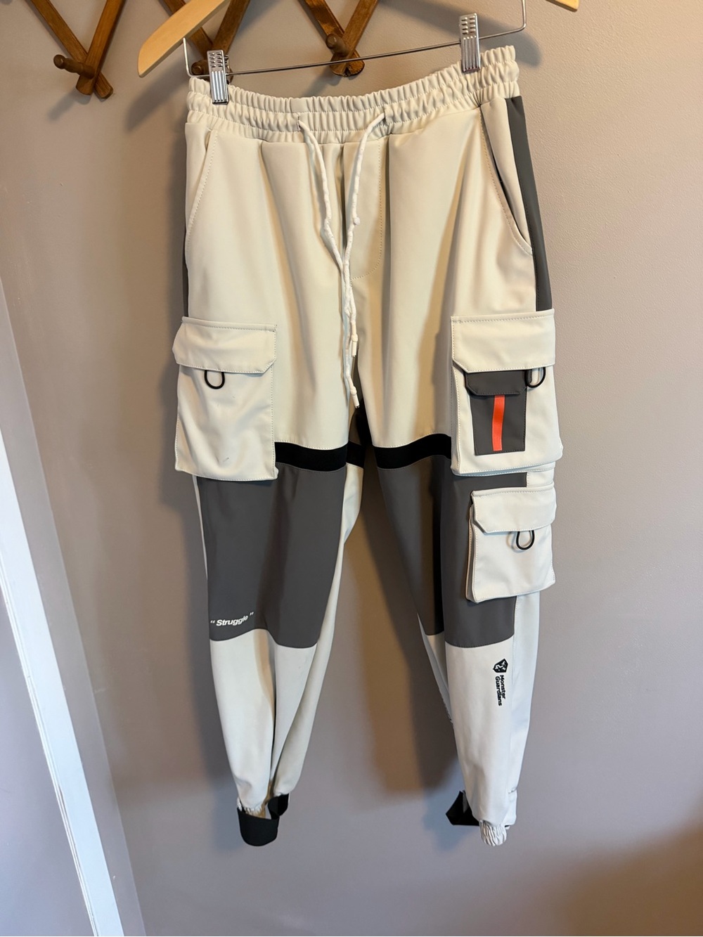 Monster Guardians Men's Techwear Utility Cargo Joggers Off White Grey Size M